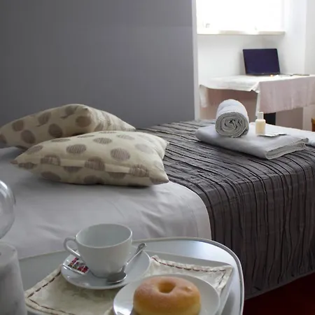 ベッド・アンド・ブレックファスト B ＆ B カサノヴァ *