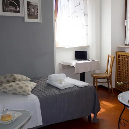 ベッド・アンド・ブレックファスト B ＆ B カサノヴァ