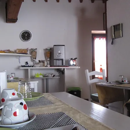 ベッド・アンド・ブレックファスト B ＆ B カサノヴァ *