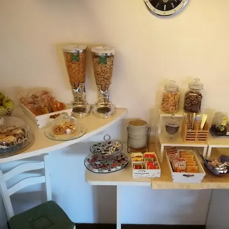 ベッド・アンド・ブレックファスト B ＆ B カサノヴァ